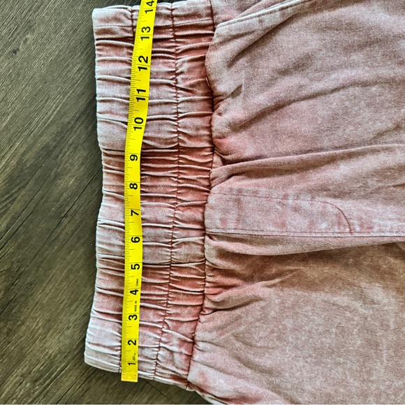 Pink Lily high waisted shorts - Picture 3 of 5